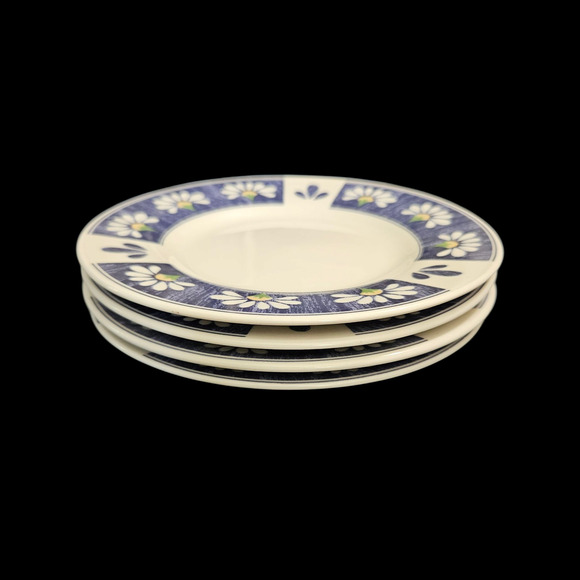 Majesticware Spring Daisy Blue White 7" Salad Plates Set of 4 Stoneware China - Picture 4 of 4